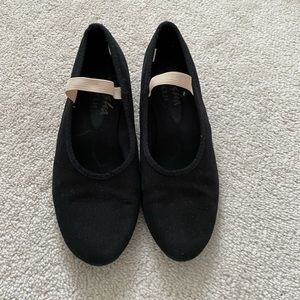 Gently used girls black character dance shoes
